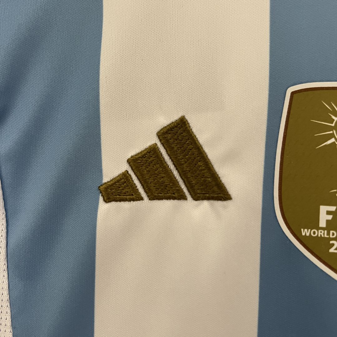 Argentina Home Kids Kit 2024 - Patch Fifa World Champions 2022 - FutStore