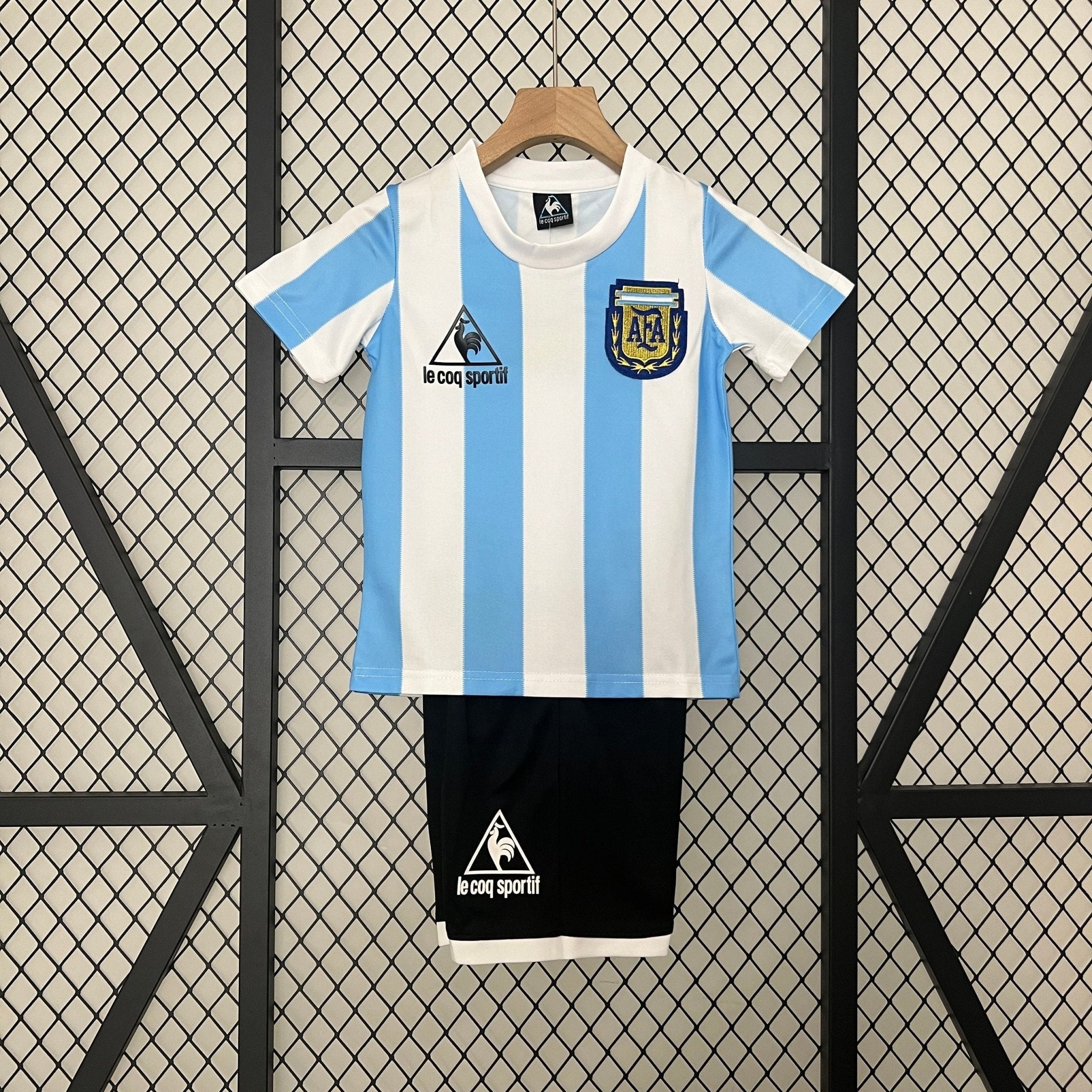 Argentina Home Retro 1986 Kids Kit - Le Coq Sportifit - FutStore