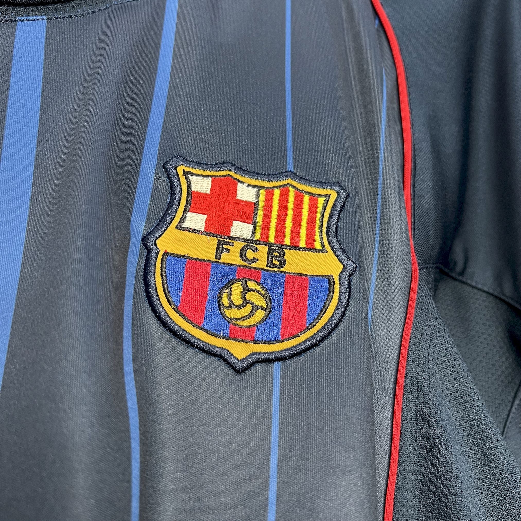 Barcelona 2004/05 Away Retro - FutStore