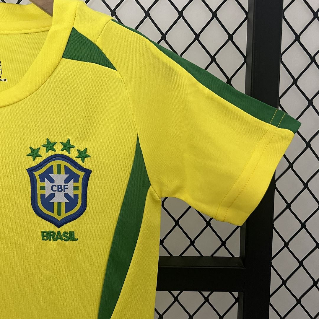 Brazil Home Retro Kids Kit 2002 - FutStore