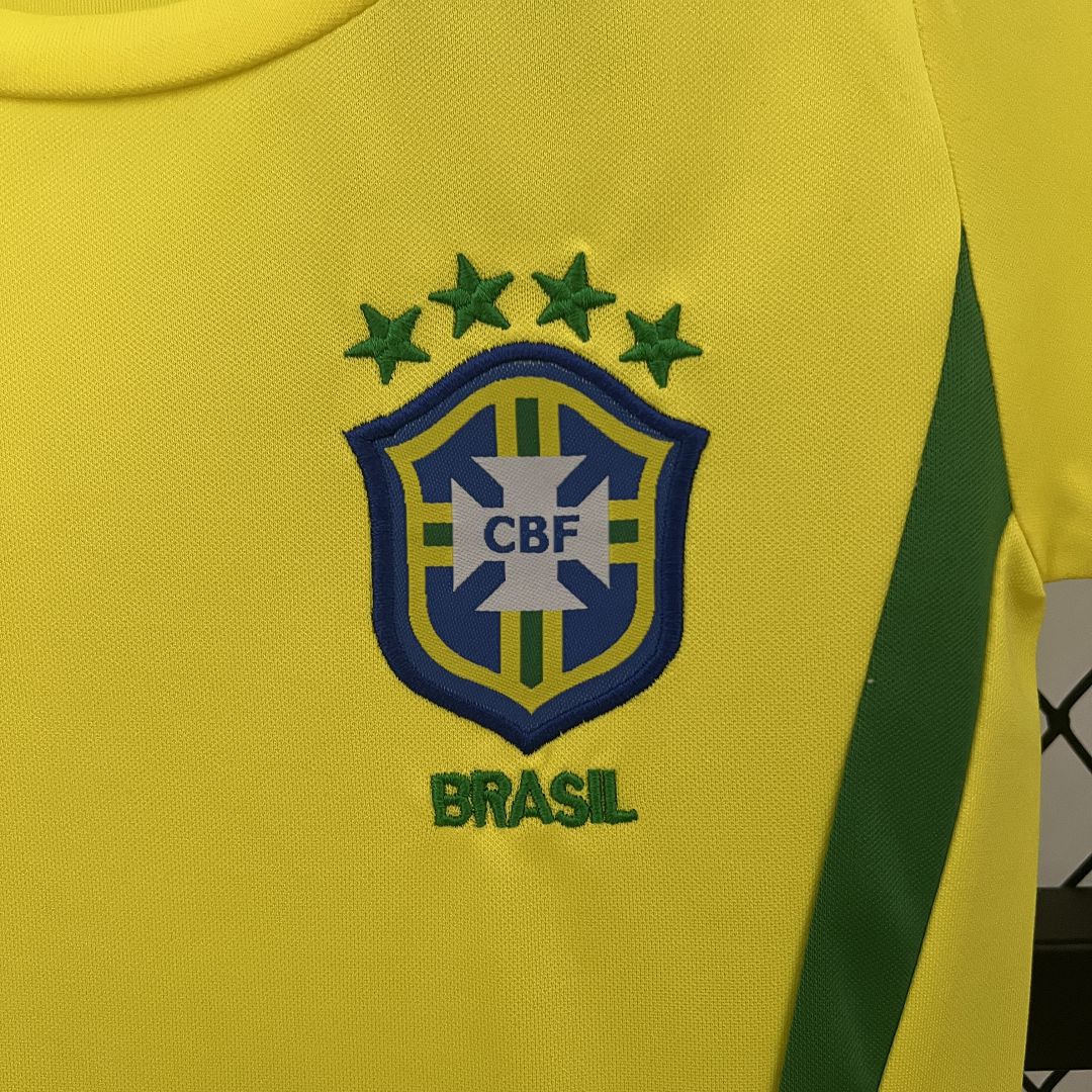 Brazil Home Retro Kids Kit 2002 - FutStore