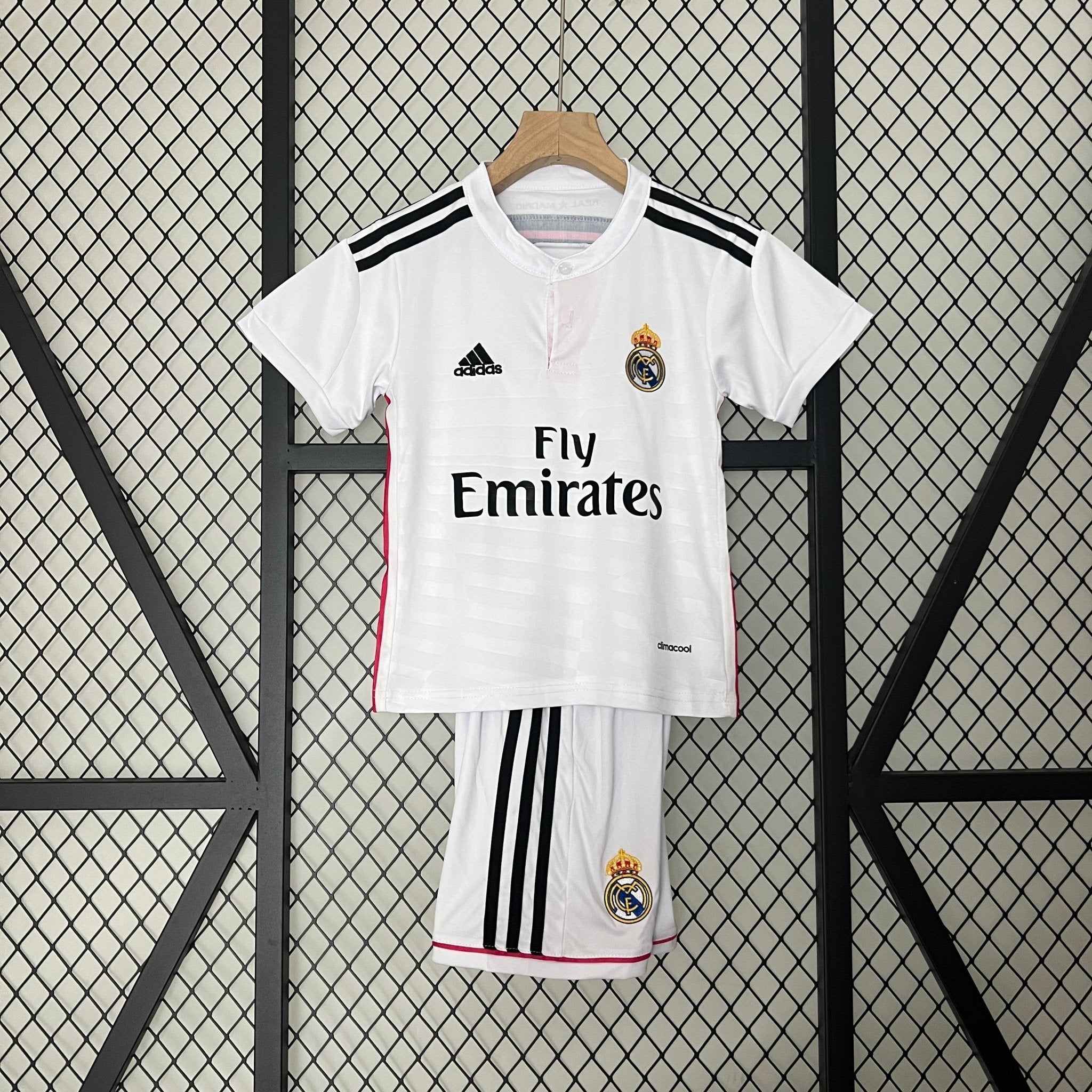 Kit Kids Retro Real Madrid Home Jersey 2014/15 - FutStore