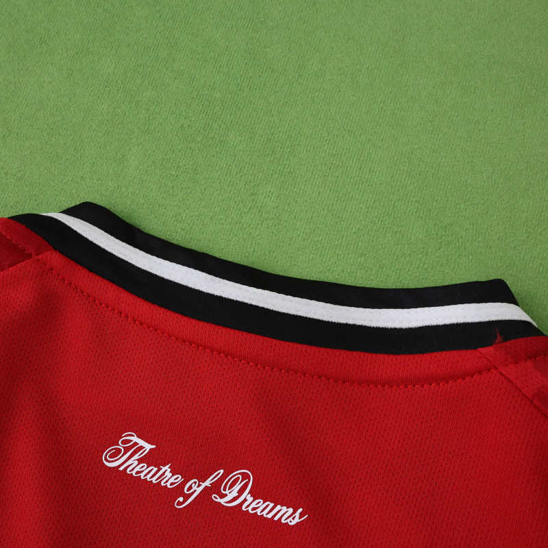 Manchester United Home Jersey 2025/26 - FutStore