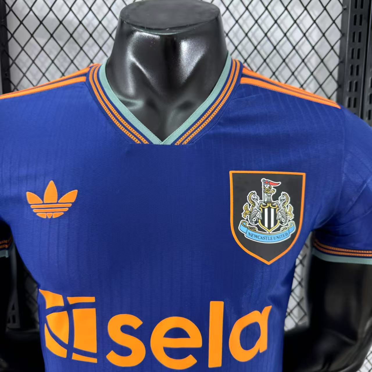 Newcastle United 25/26 II Away Jersey - Player Version - Slim Fit - FutStore