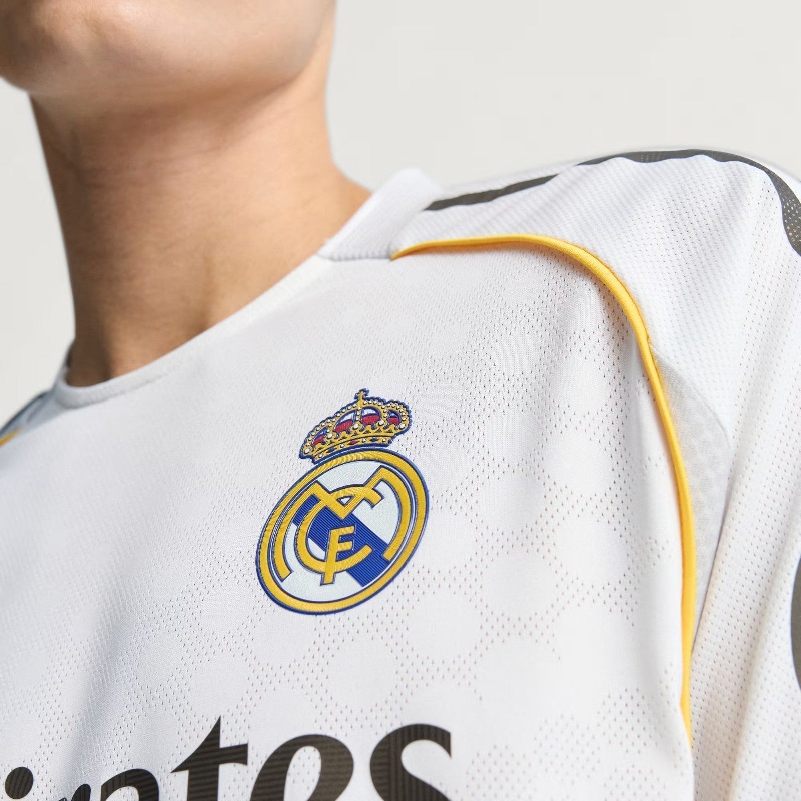 Real Madrid Home Jersey 2025/26 - Version Fan - FutStore