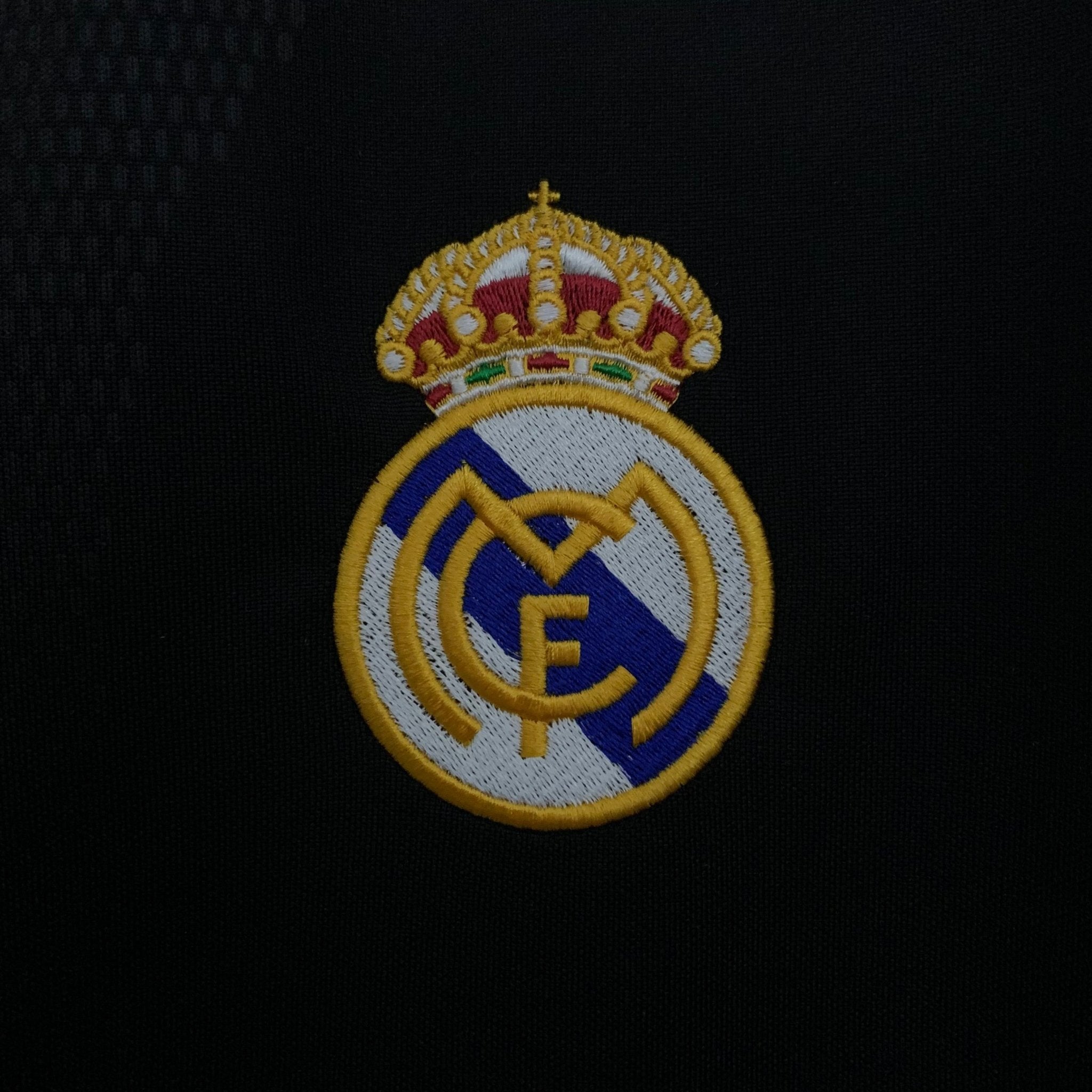 Retro Real Madrid 01/02 Away - FutStore