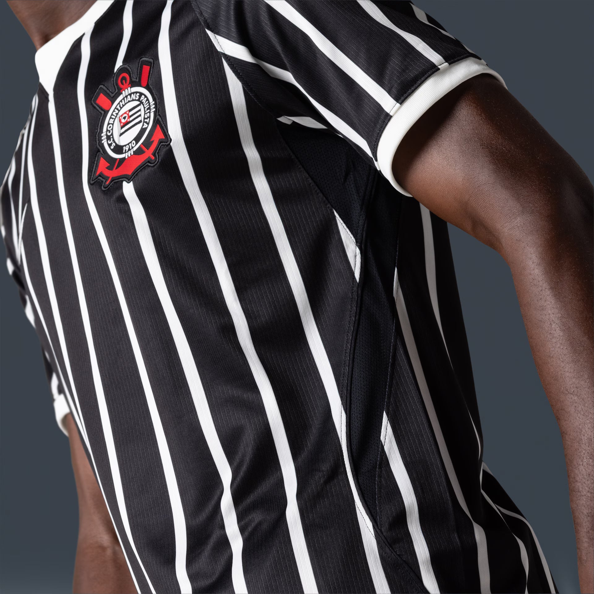 Corinthians away soccer jersey 2026/27 fan version in black with white stripes - view 7