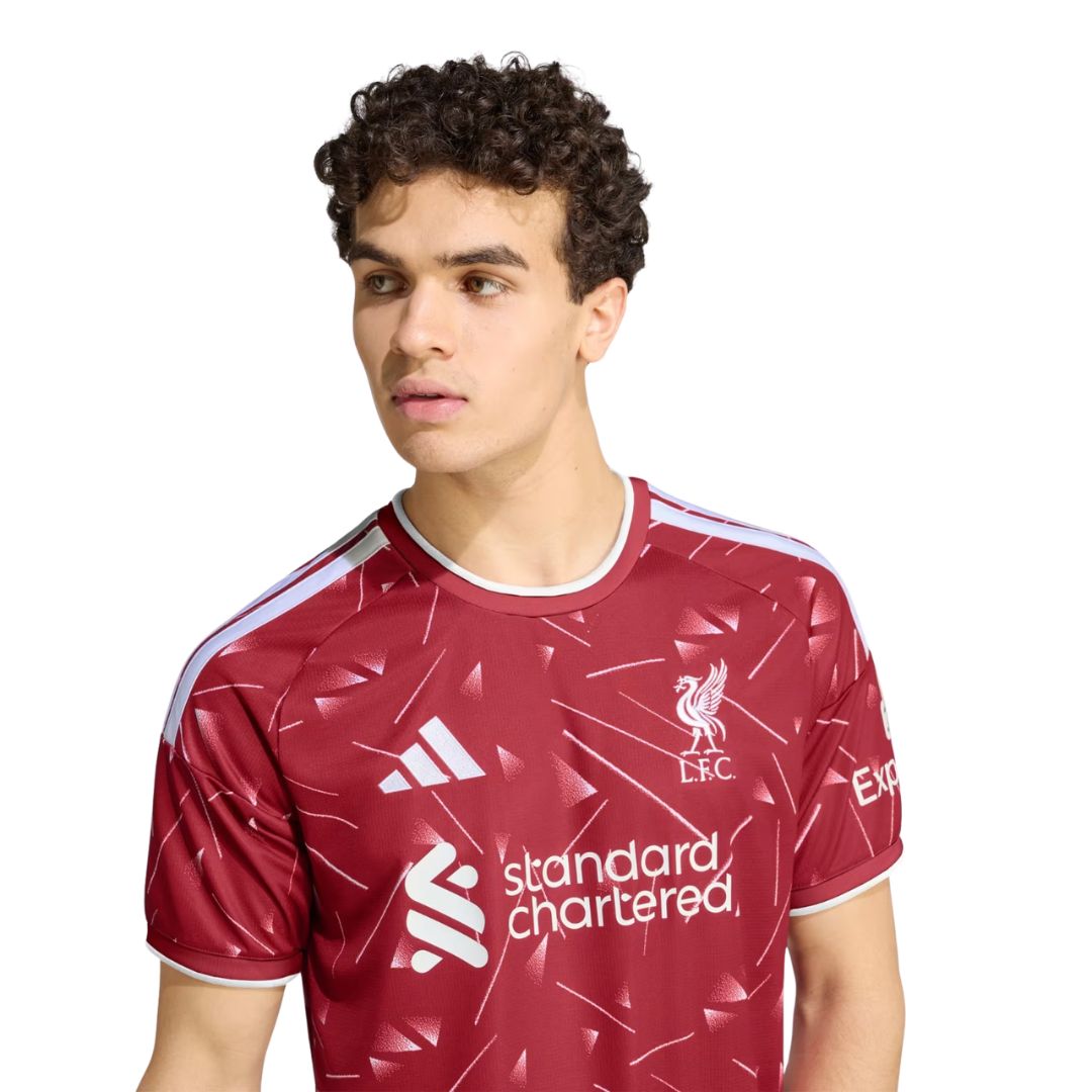 Liverpool home soccer jersey 2026/27 fan version in all red with club crest - view 3