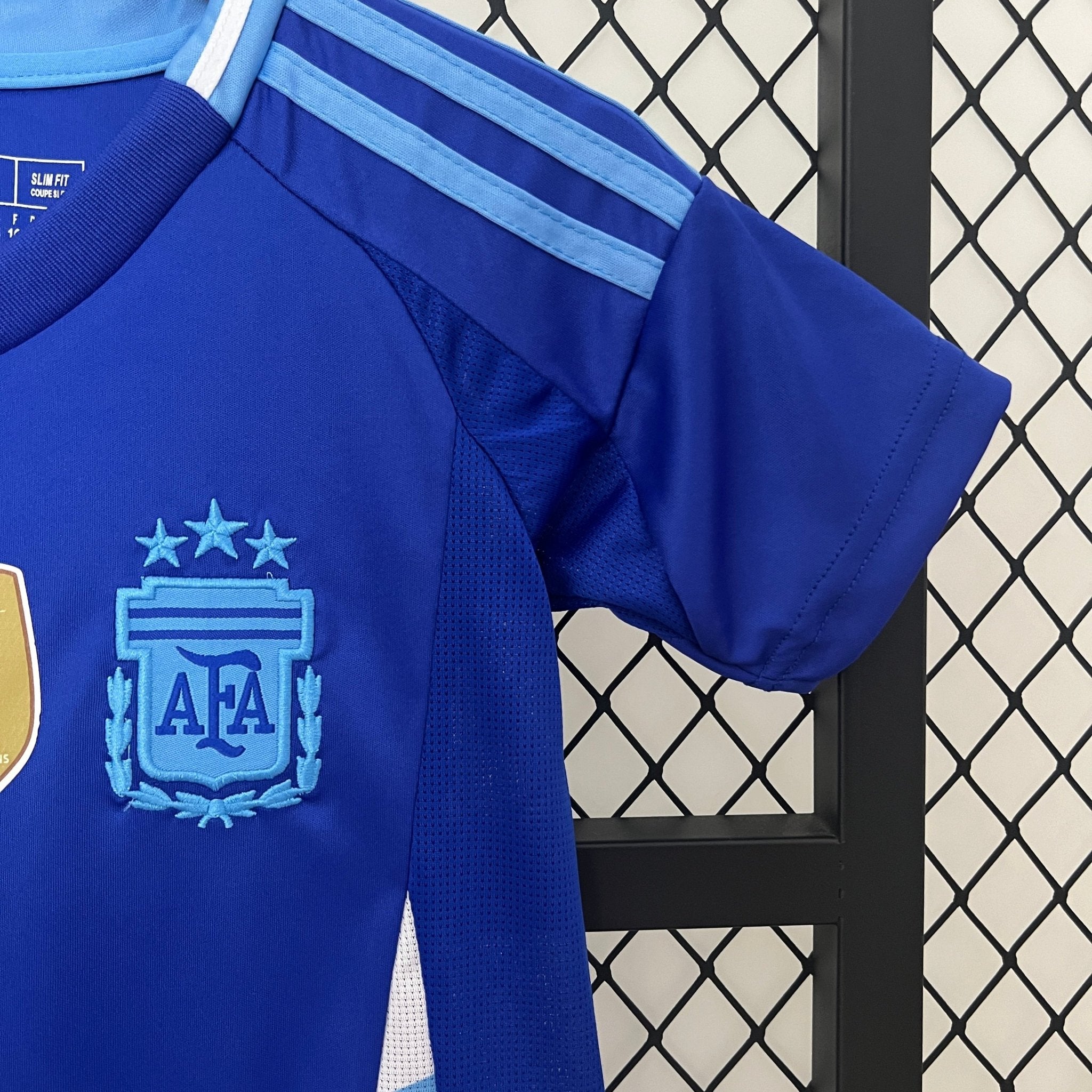 Argentina Away Kids Kit 2024 - Patch Fifa World Champions 2022 - FutStore