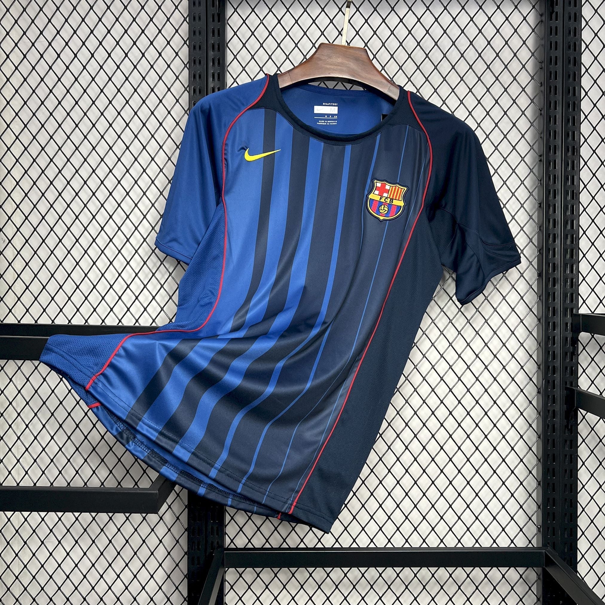 Barcelona 2004/05 Away Retro - FutStore