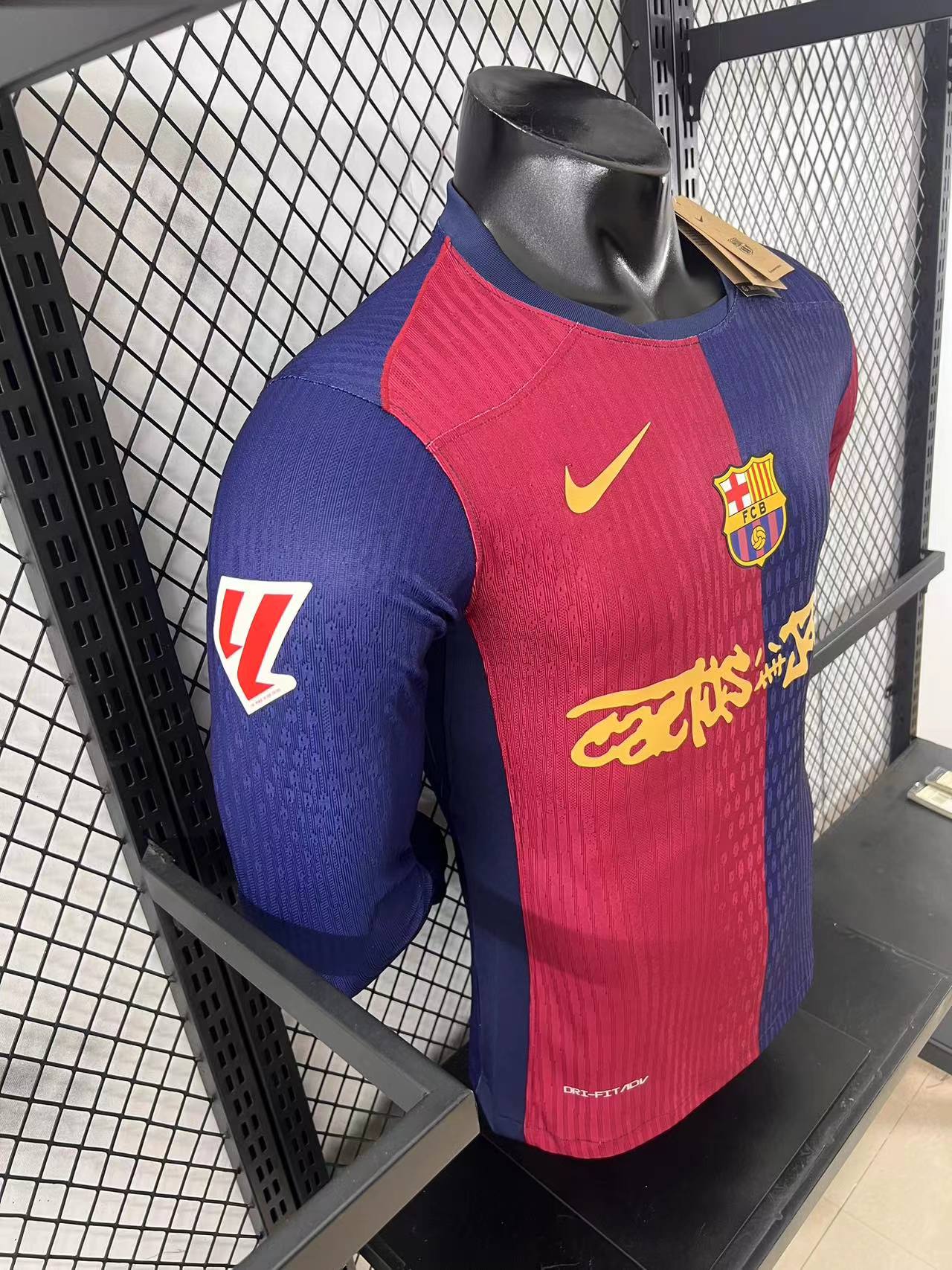 Barcelona 2025/26 Travis Scott Authentic Player [Slim Fit] Player [Slim Fit] Player [Slim Fit] Player Long Sleeve [Slim Fit] - FutStore