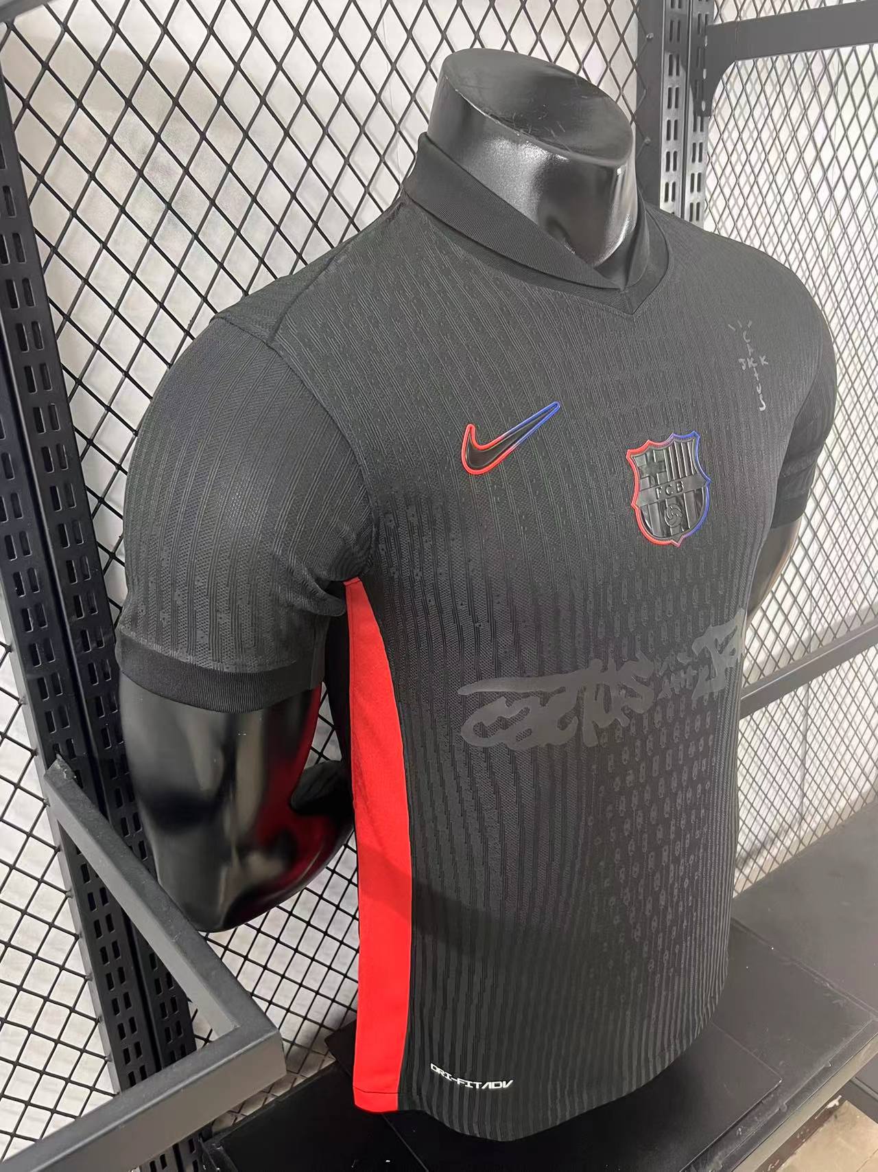 Barcelona Away 2025/26 - Travis Scott Collab Spotify Player Authentic Player [Slim Fit] Player [Slim Fit] Player [Slim Fit] - Slim Fit - FutStore