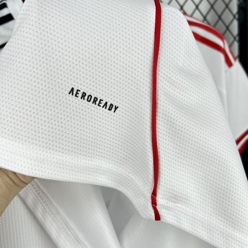 Besiktas JK Home Jersey 2025/26 - FutStore