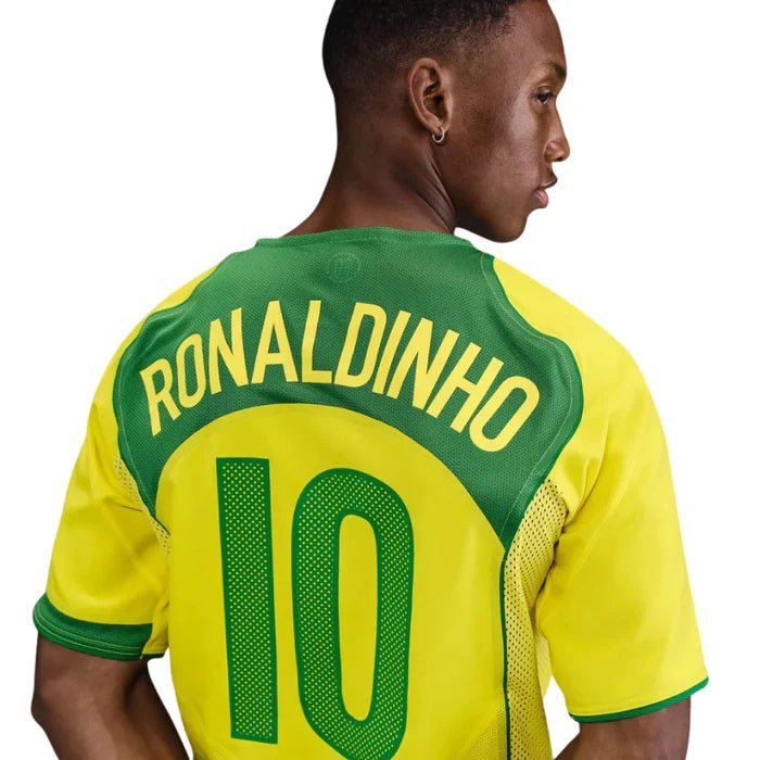 Brazil 2004 I Home Jersey - Retro Version - Ronaldinho 10 - FutStore