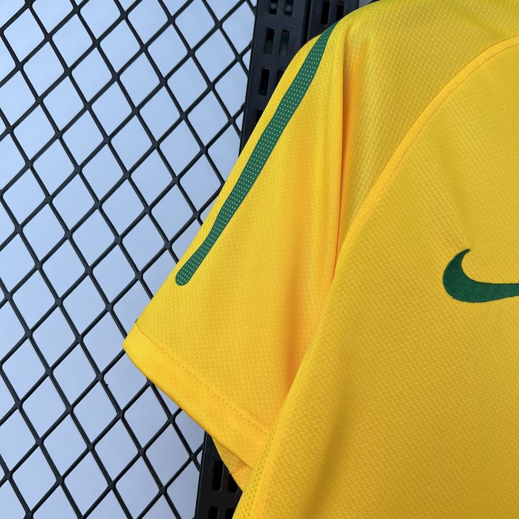 Brazil 2010 Home Retro Jersey - FutStore
