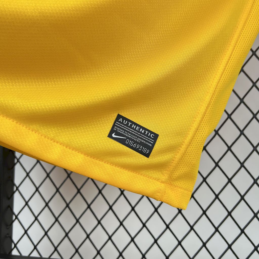 Brazil 2010 Home Retro Jersey - FutStore