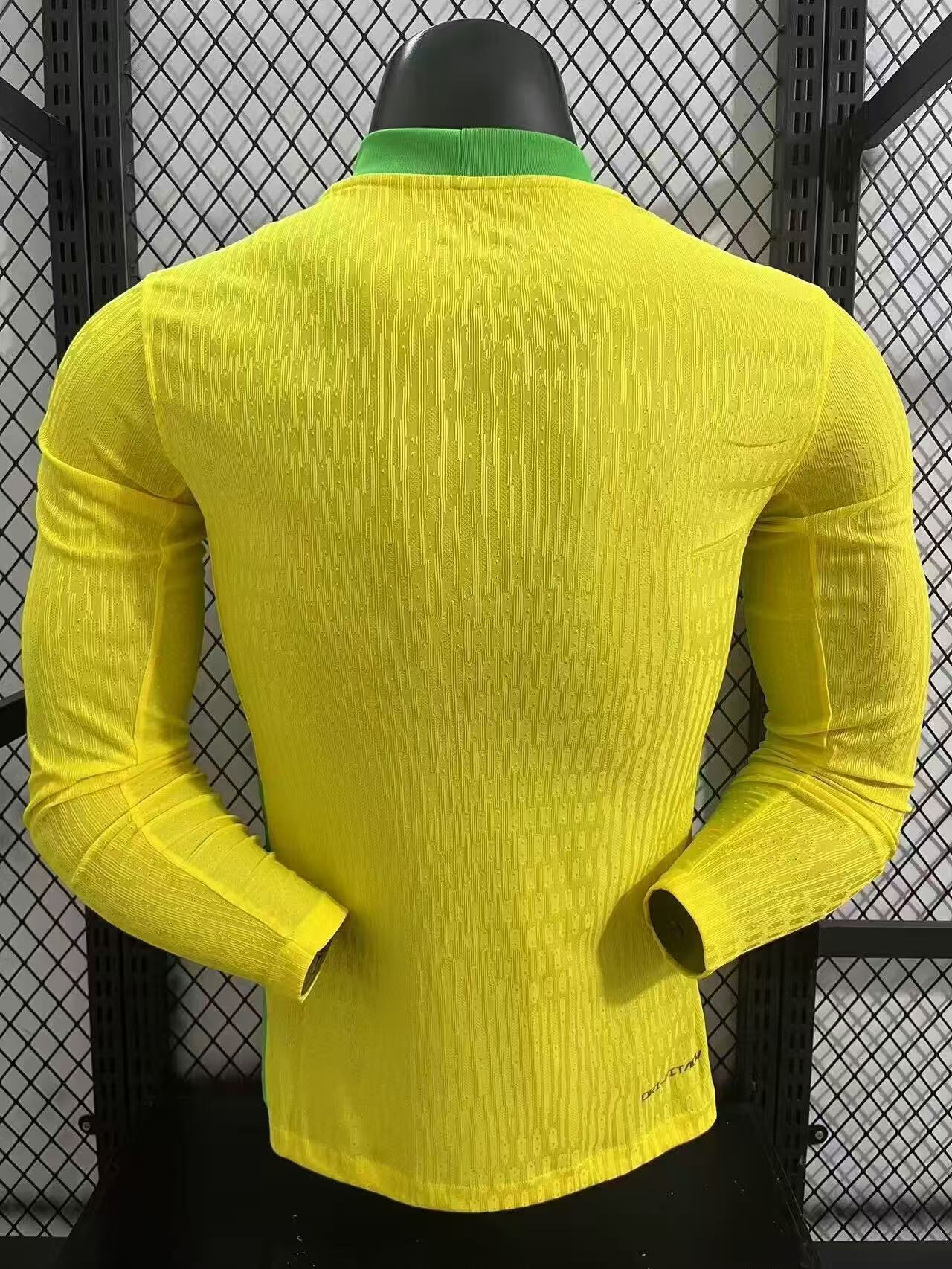 Brazil 2025/26 Authentic Player [Slim Fit] Player [Slim Fit] Player [Slim Fit] Player Long Sleeve Brasil [Slim Fit] - FutStore