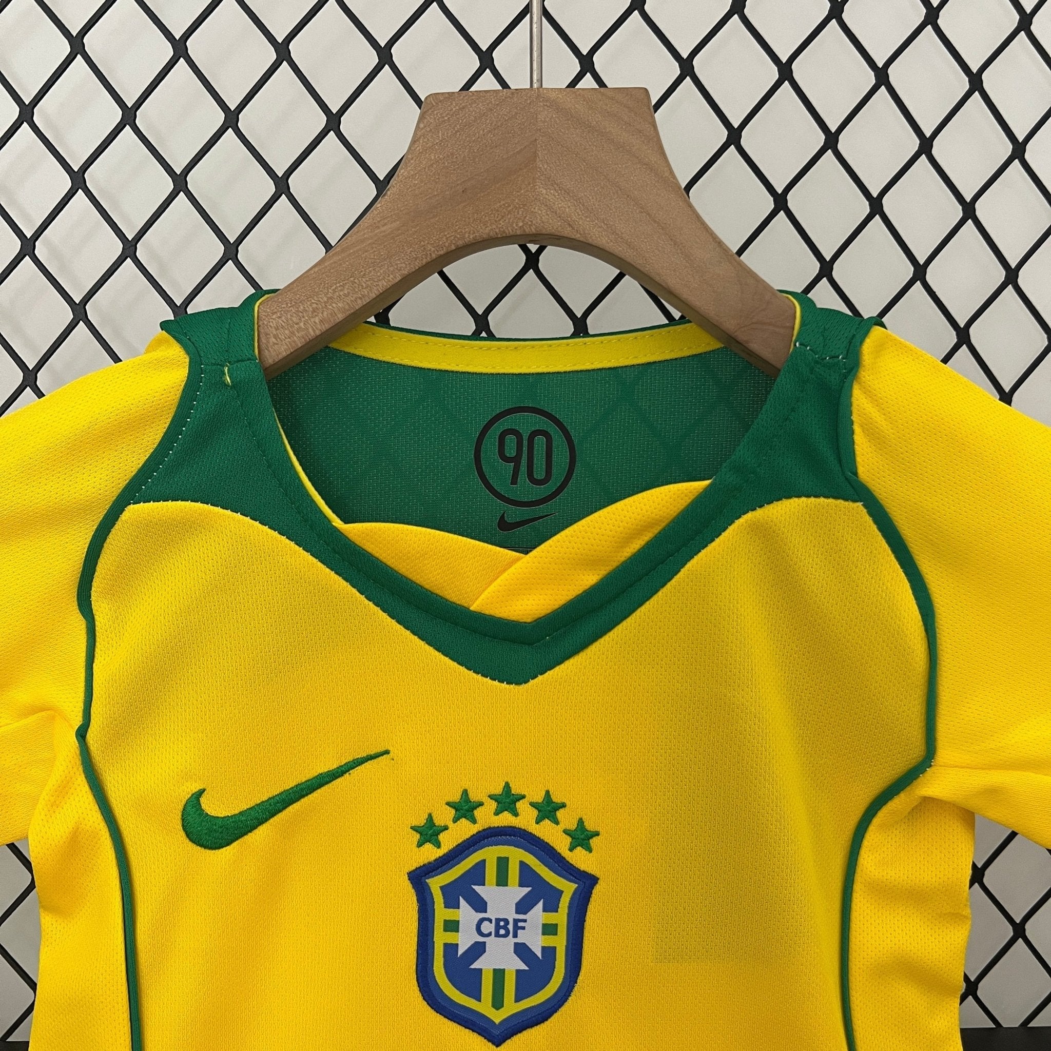 Brazil Away Retro Kids Kit 2004 - FutStore