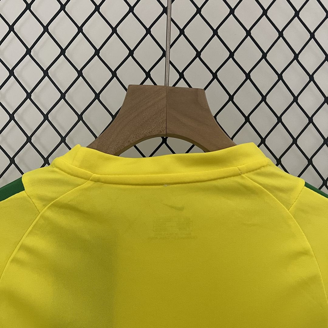 Brazil Home Retro Kids Kit 2002 - FutStore
