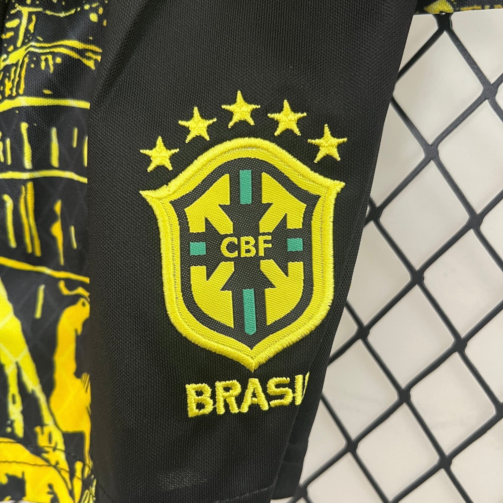 Brazil Special Edition Kit Kids - Cristo Redentor Yellow - FutStore