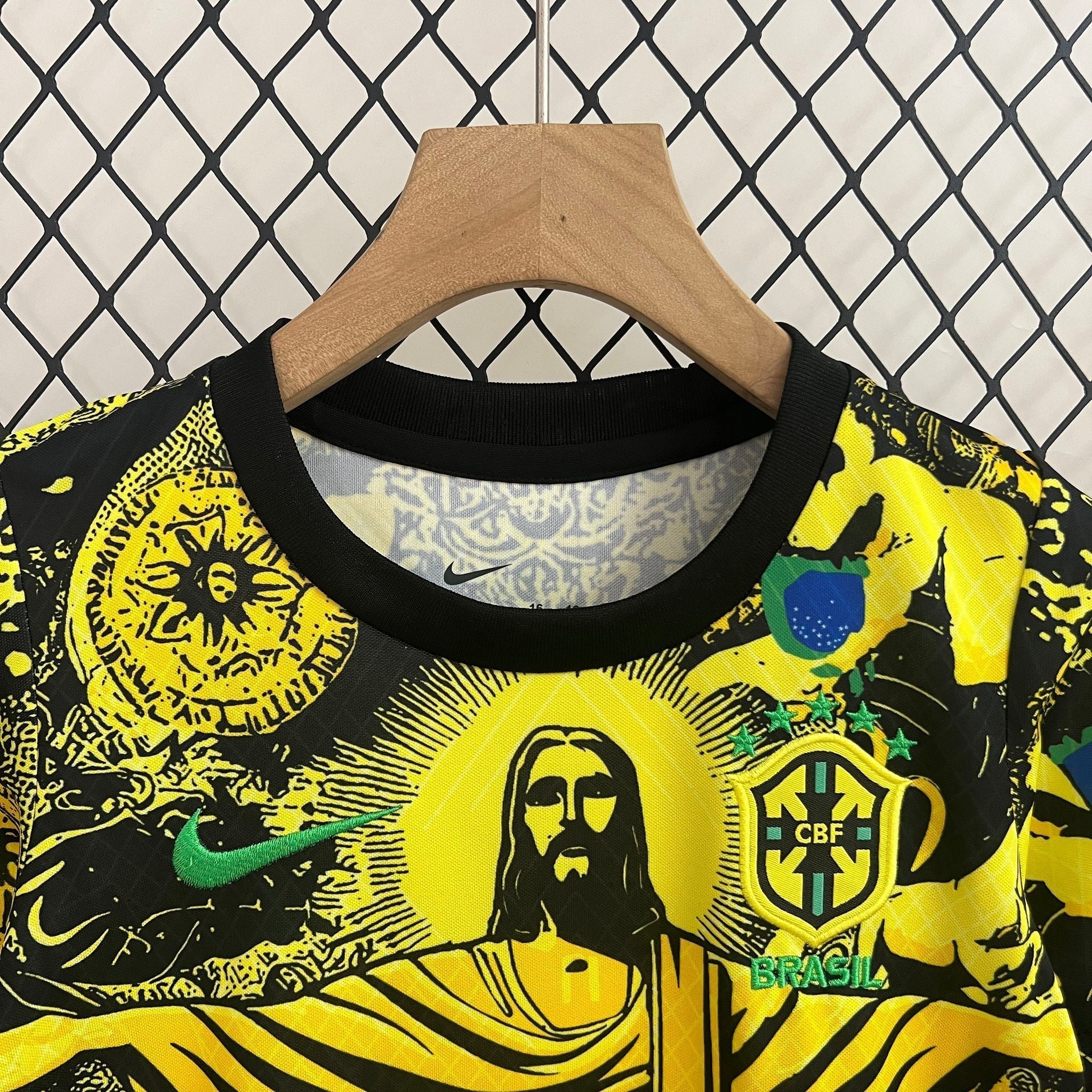Brazil Special Edition Kit Kids - Cristo Redentor Yellow - FutStore