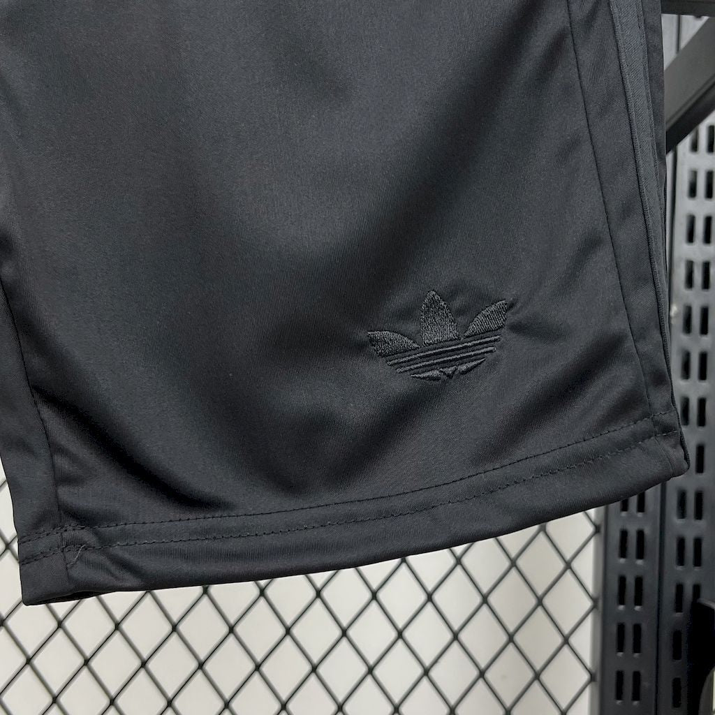 Colo Colo 2025/26 Anniversary Black Kids Kit - FutStore