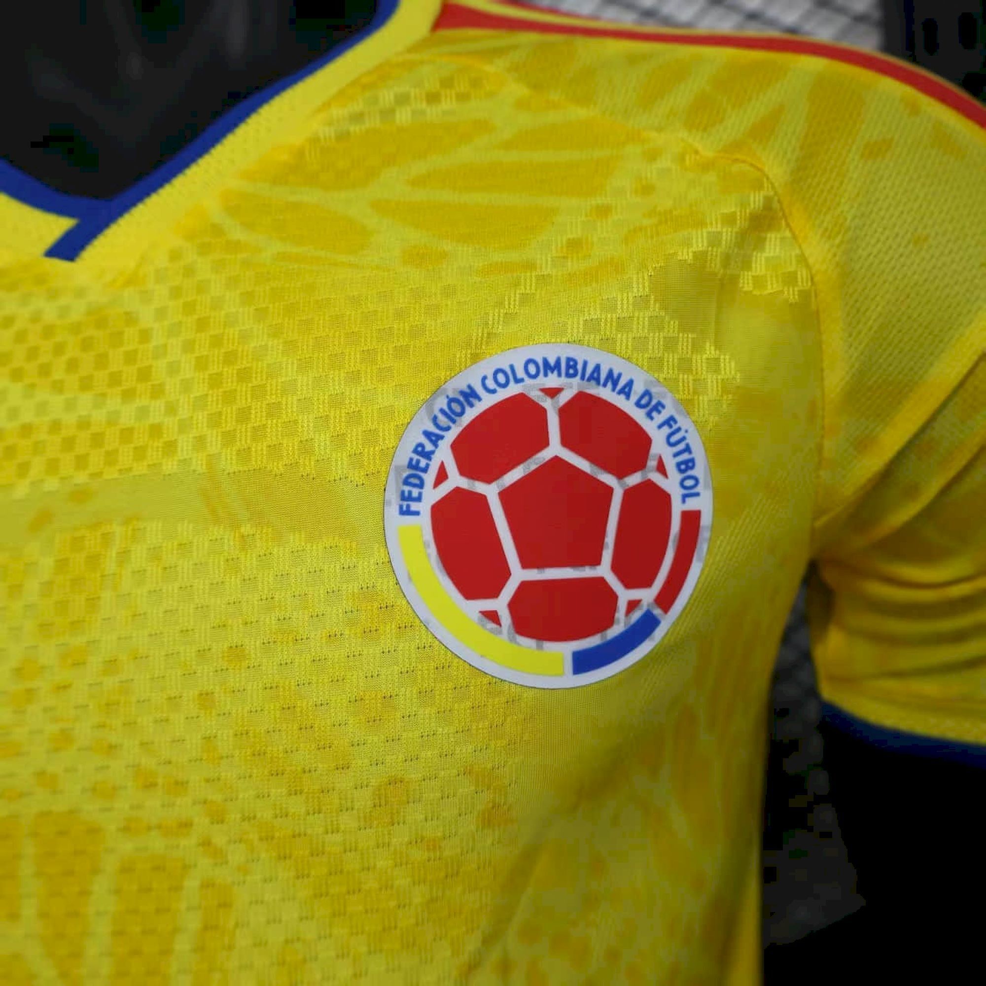 Colombia 2026 Authentic Player [Slim Fit] Player [Slim Fit] Player [Slim Fit] Home Jersey - Player Slim Fit - FutStore