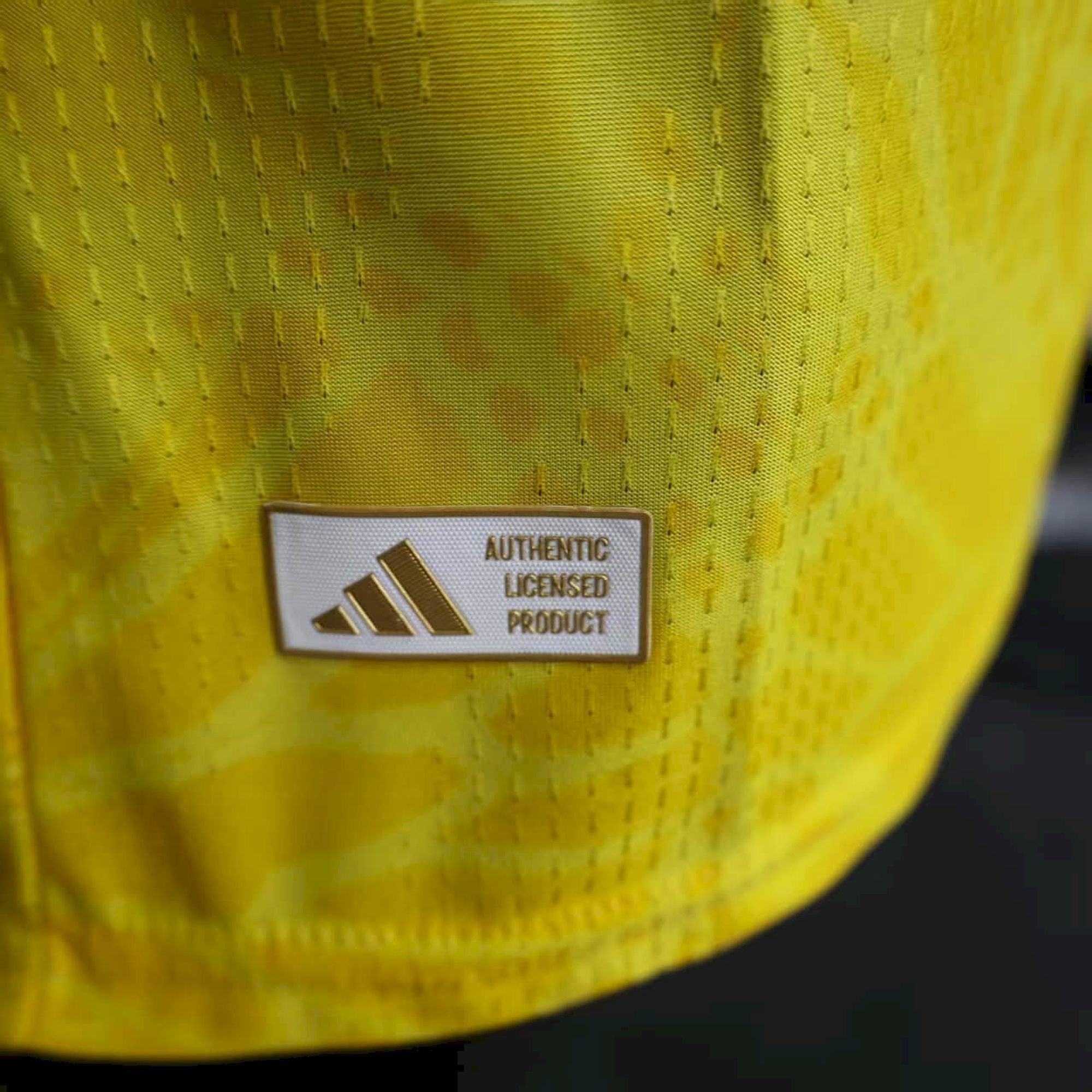Colombia 2026 Authentic Player [Slim Fit] Player [Slim Fit] Player [Slim Fit] Home Jersey - Player Slim Fit - FutStore