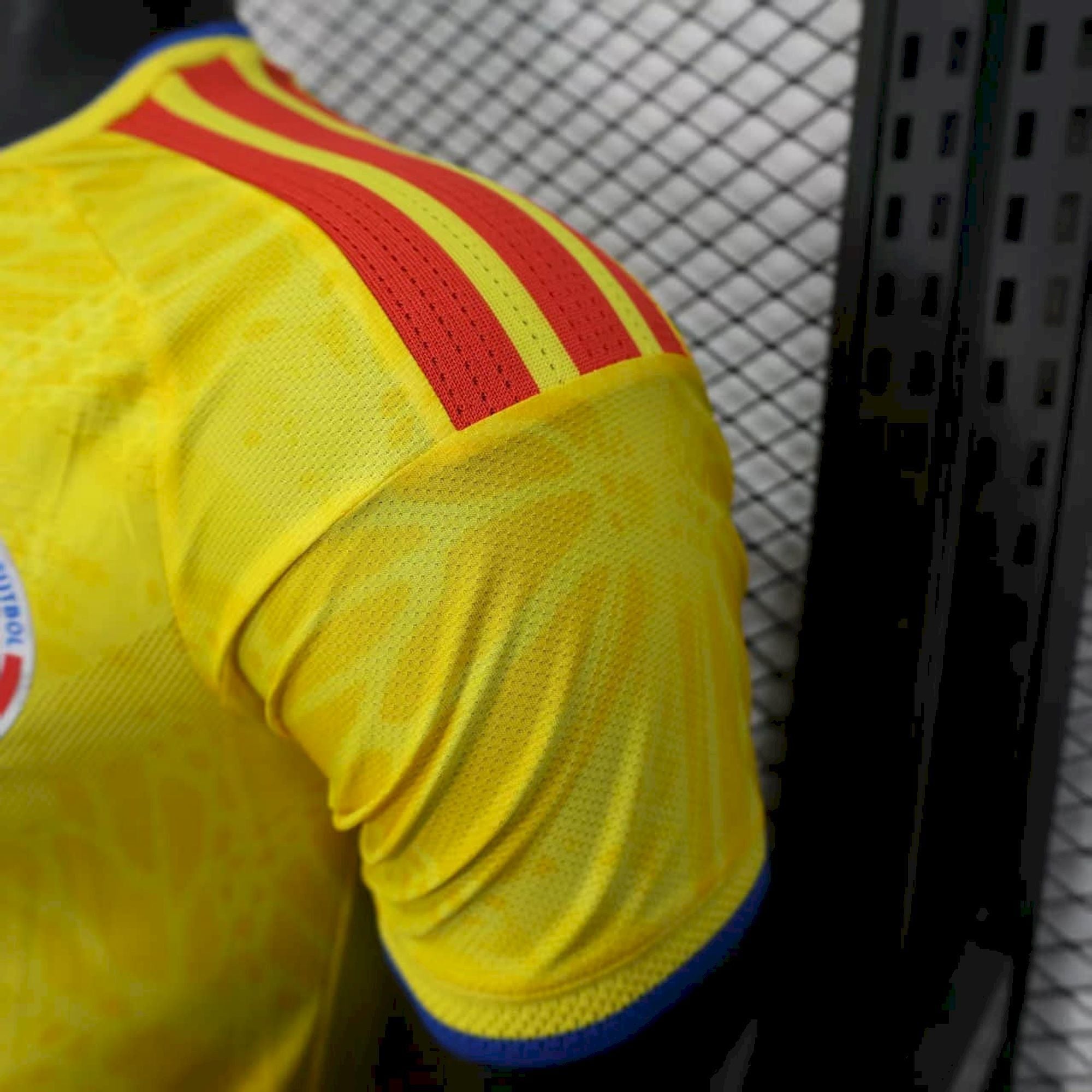 Colombia 2026 Authentic Player [Slim Fit] Player [Slim Fit] Player [Slim Fit] Home Jersey - Player Slim Fit - FutStore