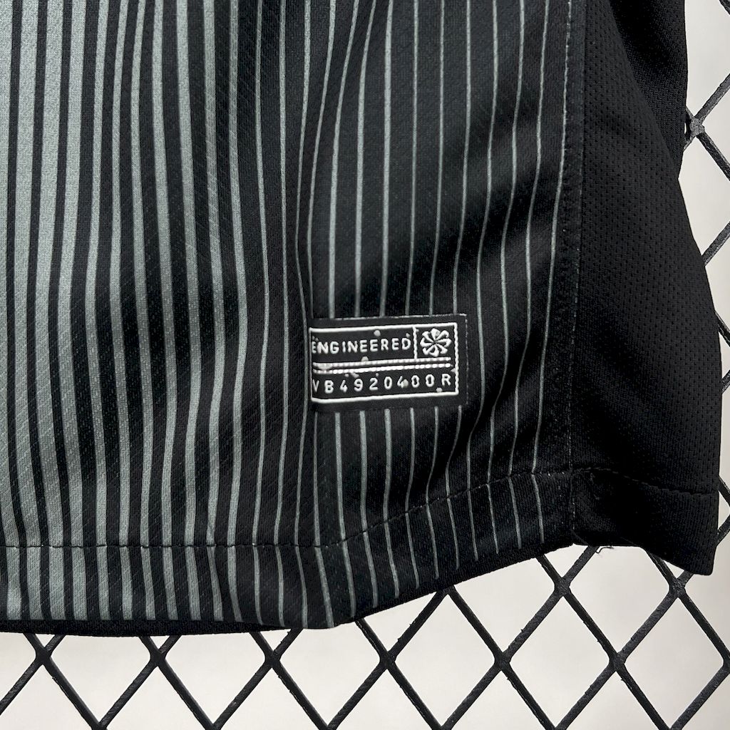 Corinthians 2025/26 Black goalkeeper Jersey - FutStore