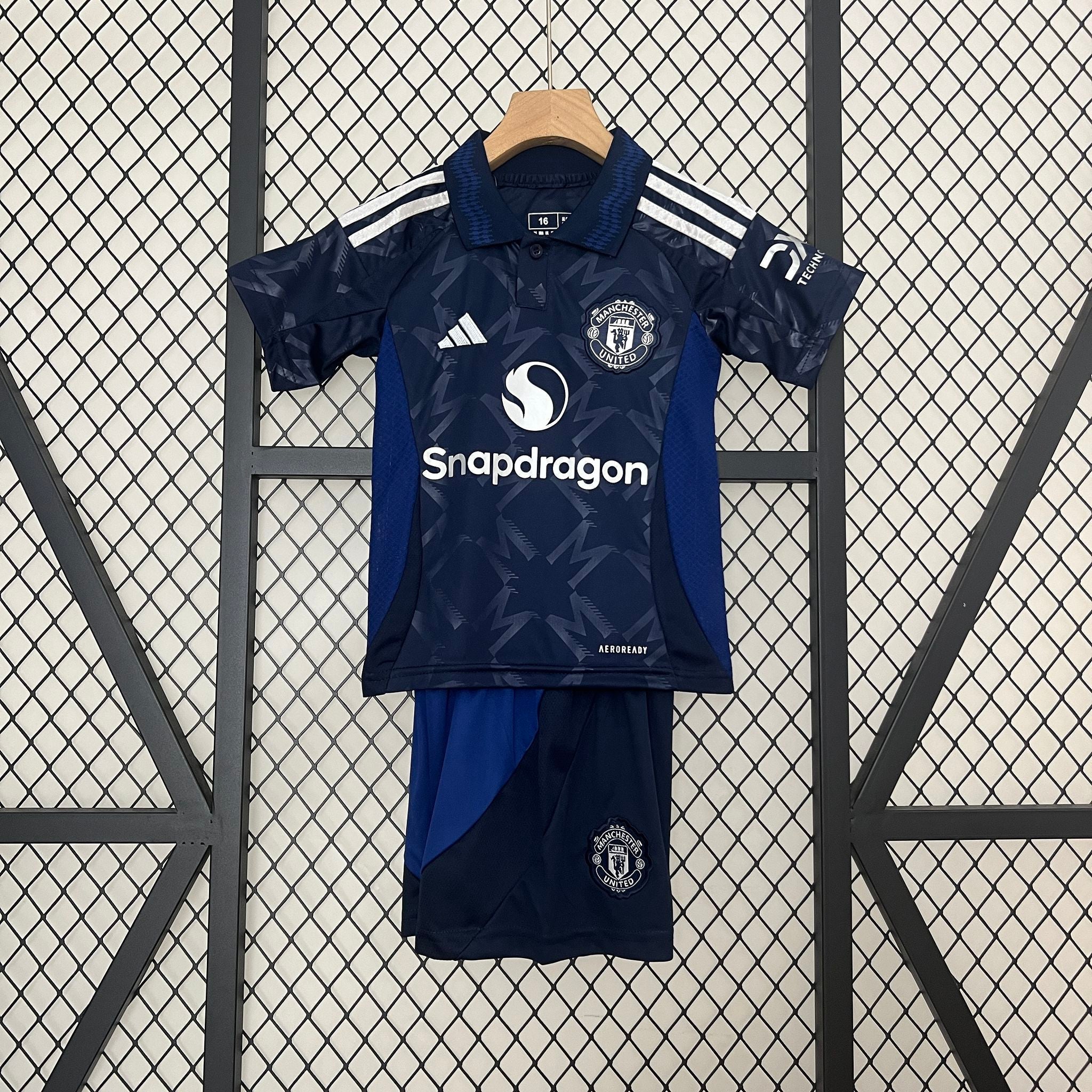 Kit Kids Manchester United Away Jersey 2024/25 - FutStore