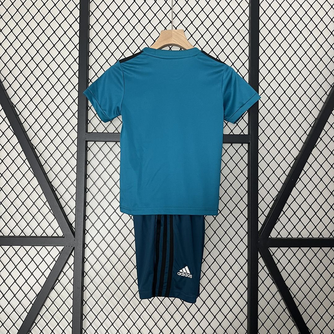 Kit Kids Retro Real Madrid Third Jersey 2017/18 - FutStore