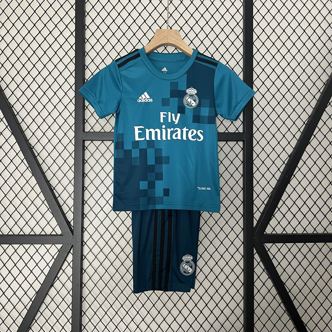 Kit Kids Retro Real Madrid Third Jersey 2017/18 - FutStore