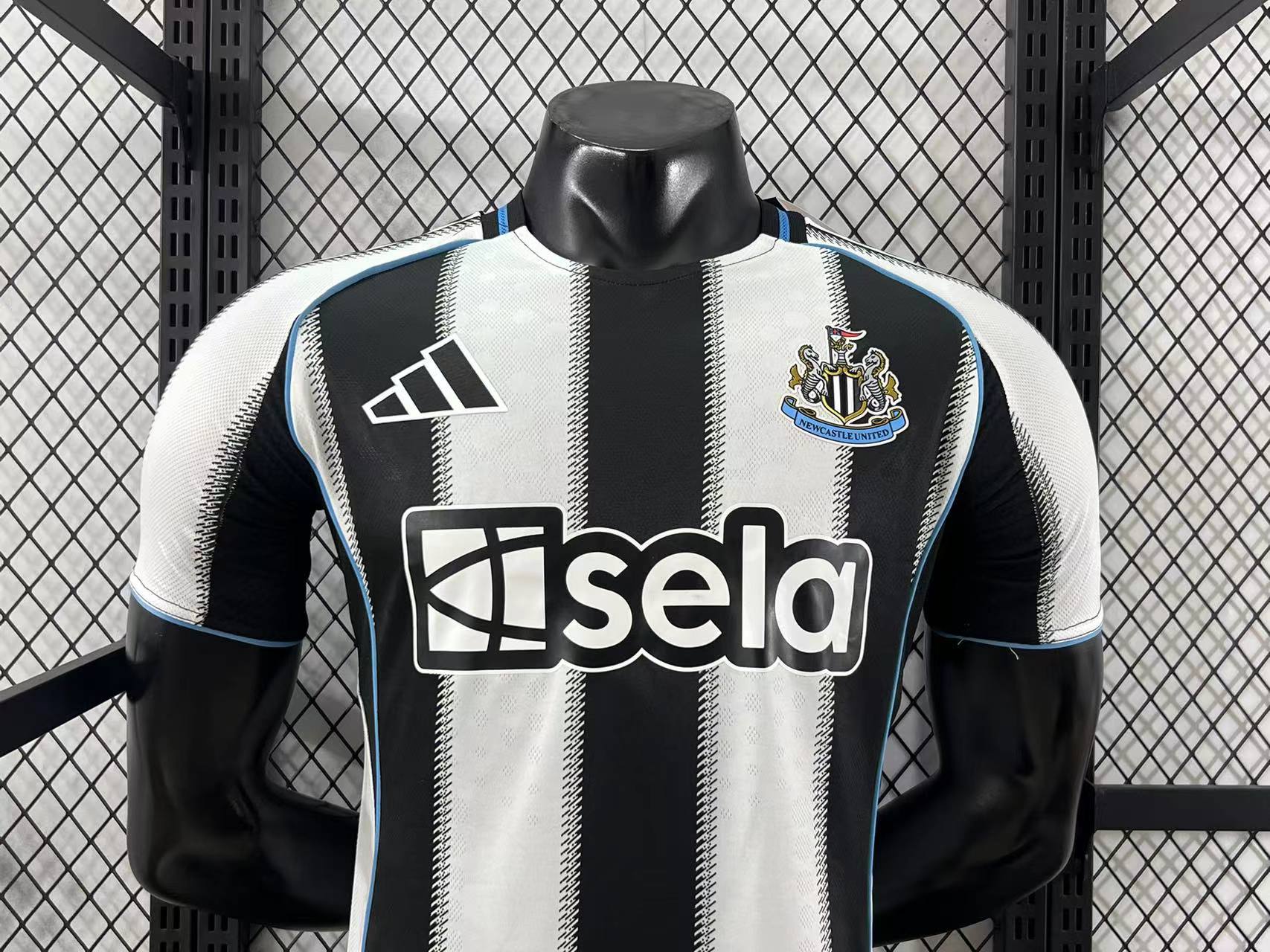 New Castle United 2025/26 - Player Authentic Player [Slim Fit] Player [Slim Fit] Player [Slim Fit] [Slim Fit] - FutStore
