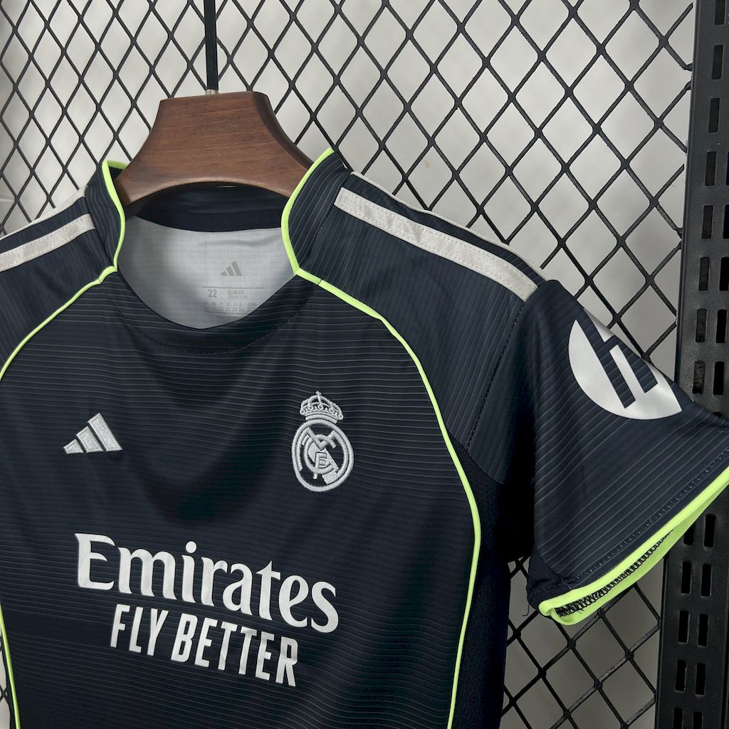 Real Madrid 2025/26 Away Kids Kit - FutStore