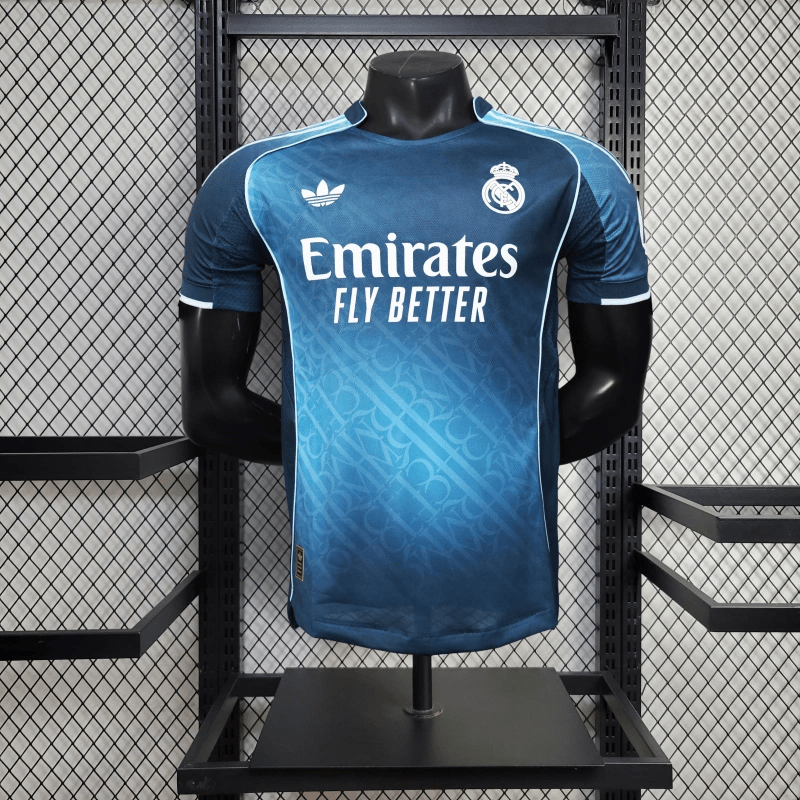 Real Madrid 2025/26 Player Blue Gradient Special Edition - Slim Fit - FutStore