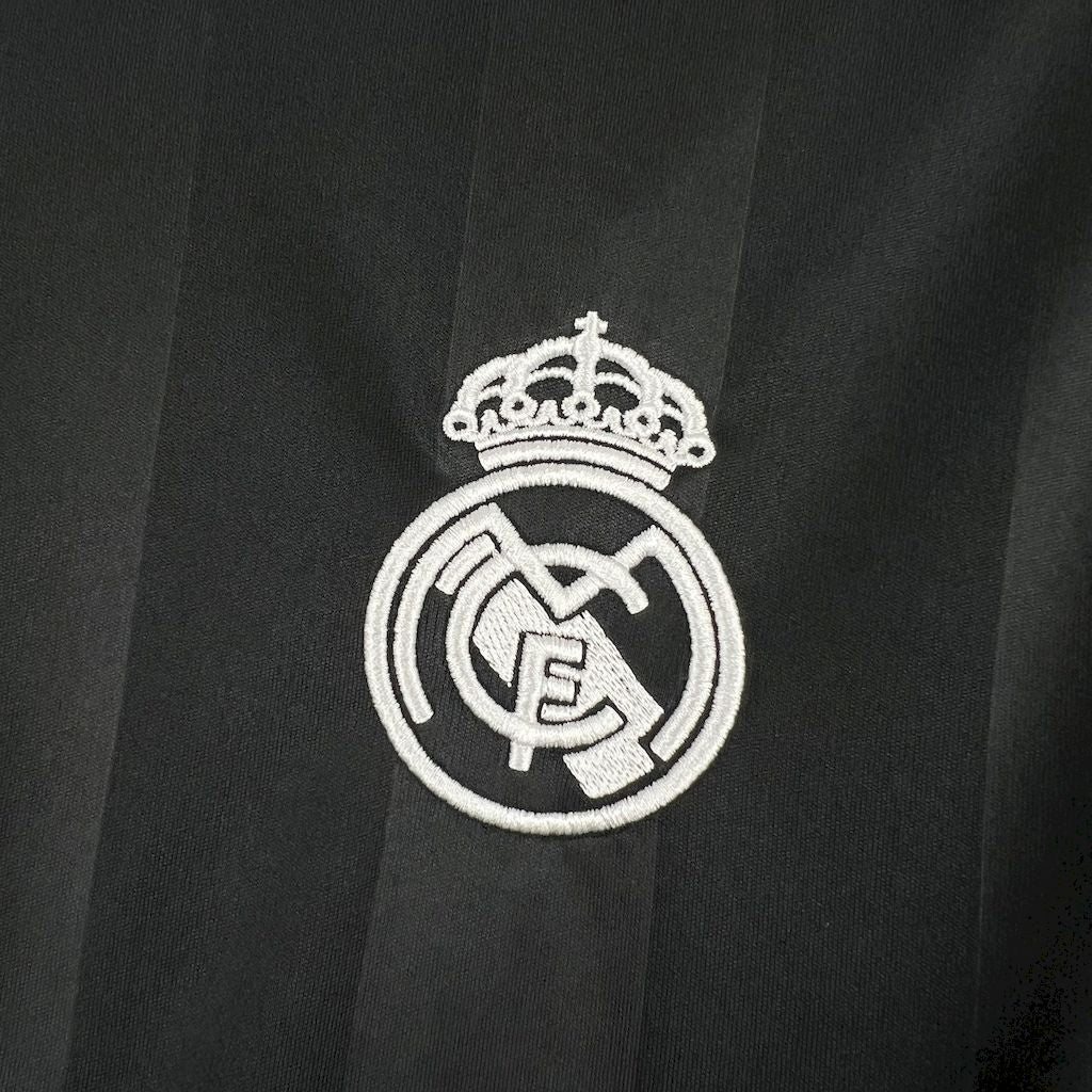 Real Madrid 2025/26 Training Jersey - Black - FutStore