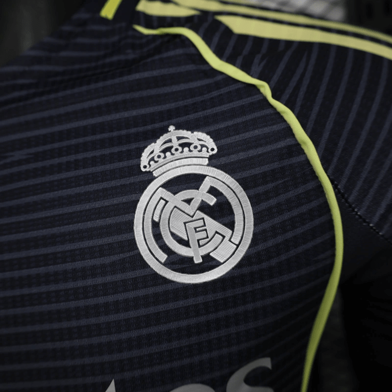 Real Madrid Authentic Player [Slim Fit] Player [Slim Fit] Player [Slim Fit] Away Player 2025/26 - Slim Fit - FutStore