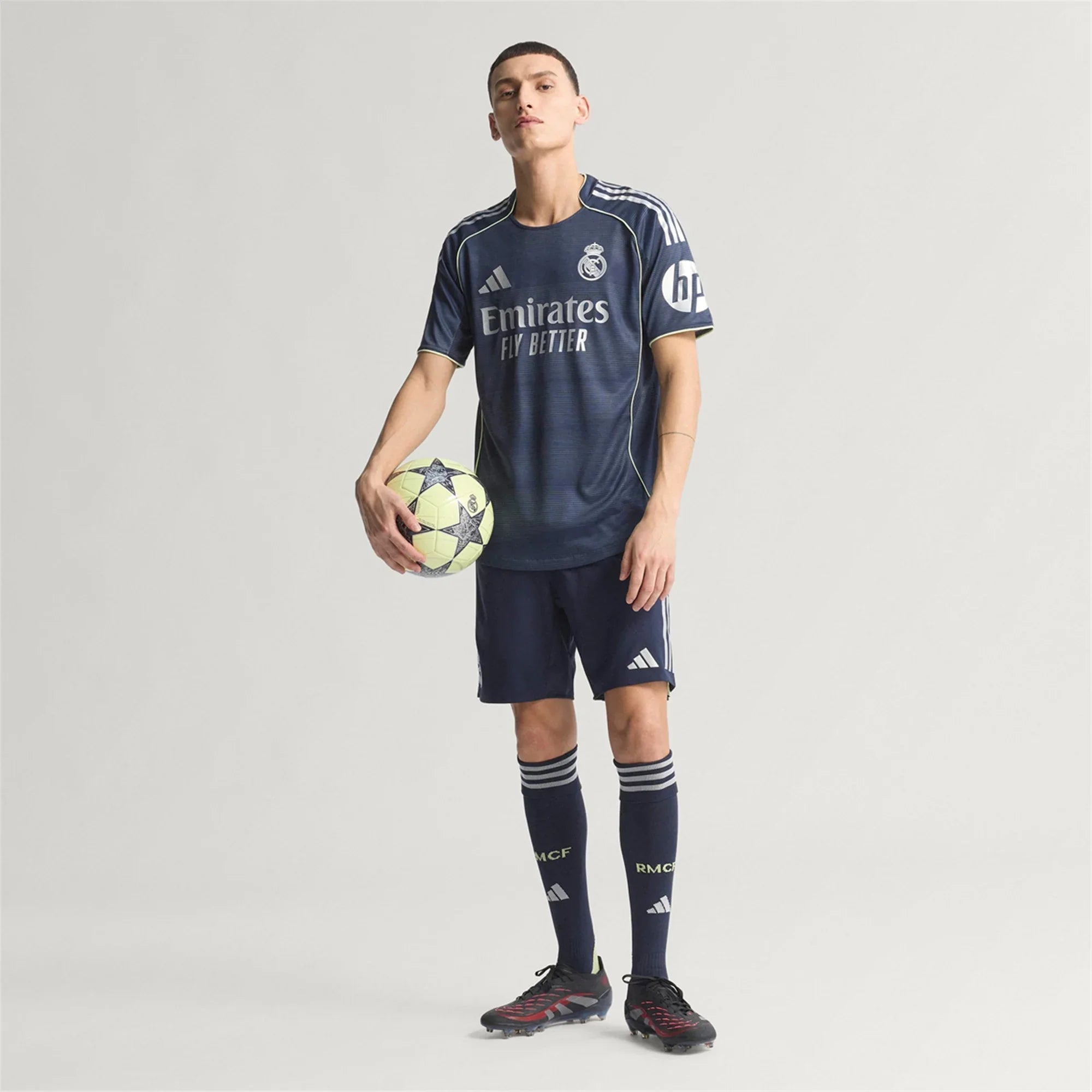 Real Madrid Authentic Player [Slim Fit] Player [Slim Fit] Player [Slim Fit] Away Player 2025/26 - Slim Fit - FutStore