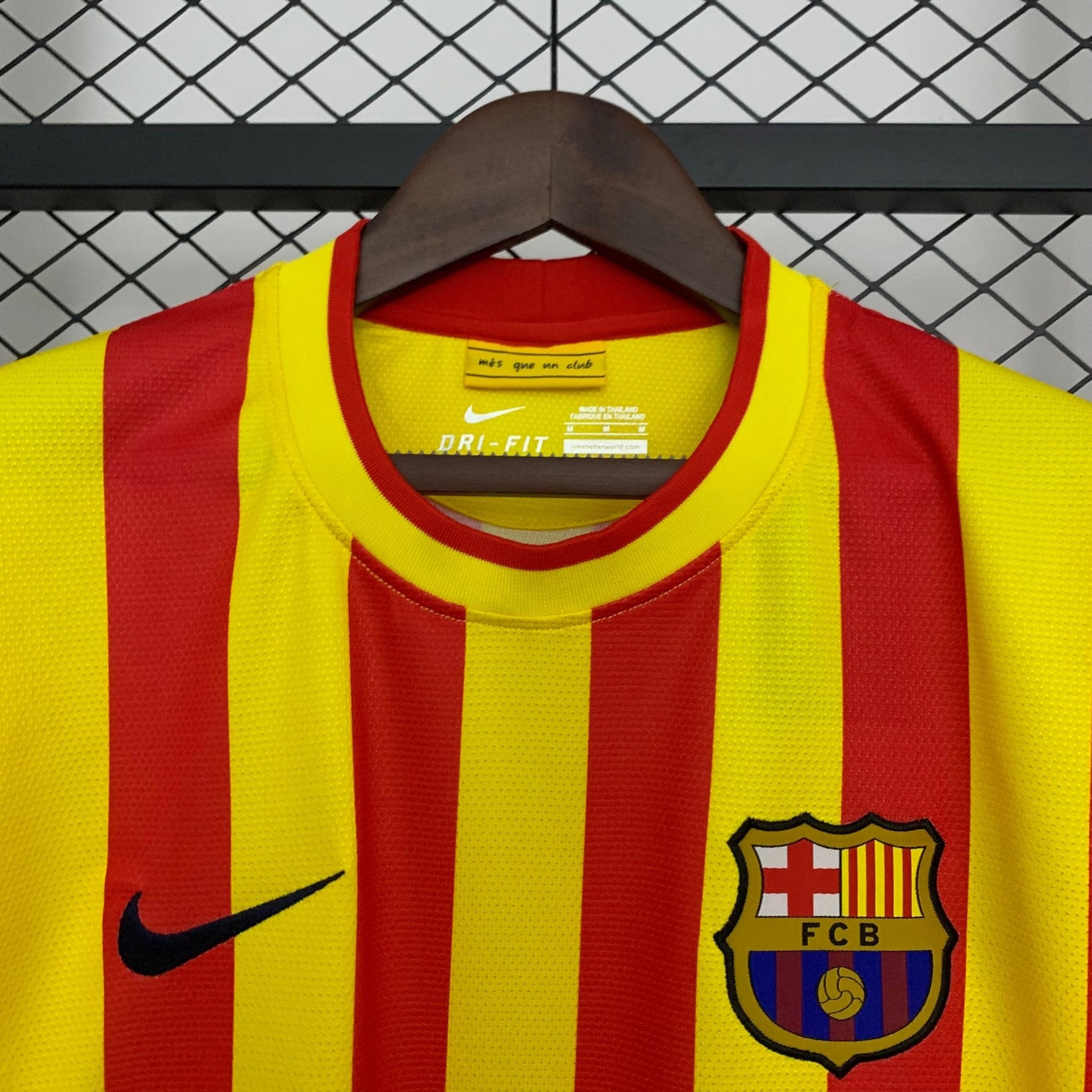 Retro Barcelona 13/14 Away - FutStore